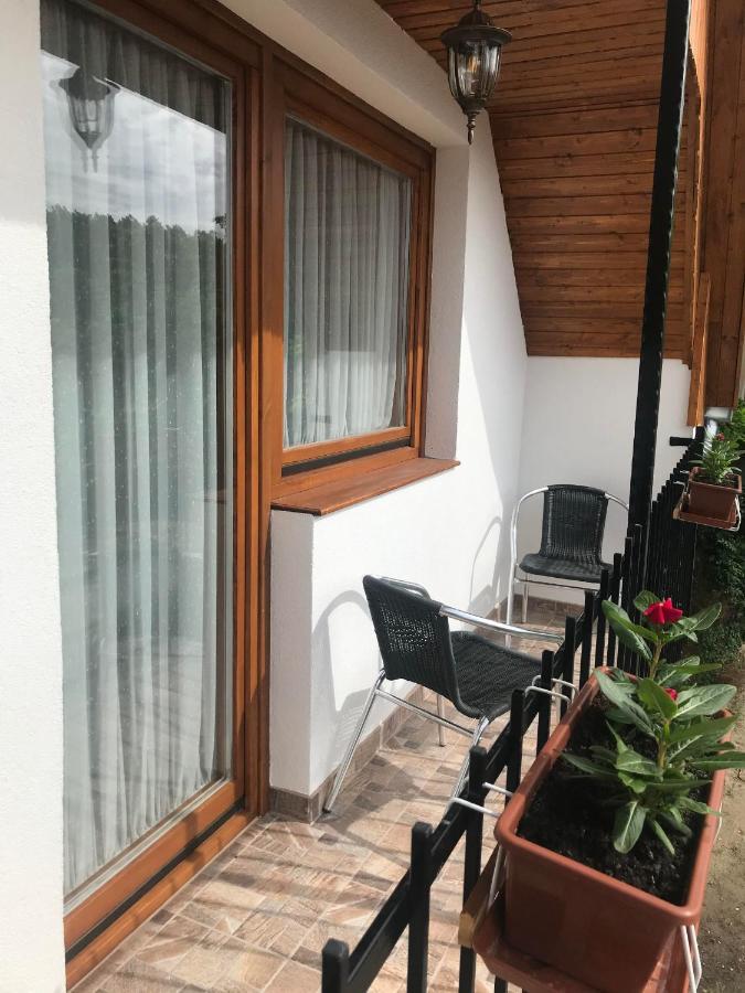 Berger Pince és vendégház Csaszartoltes Extérieur photo