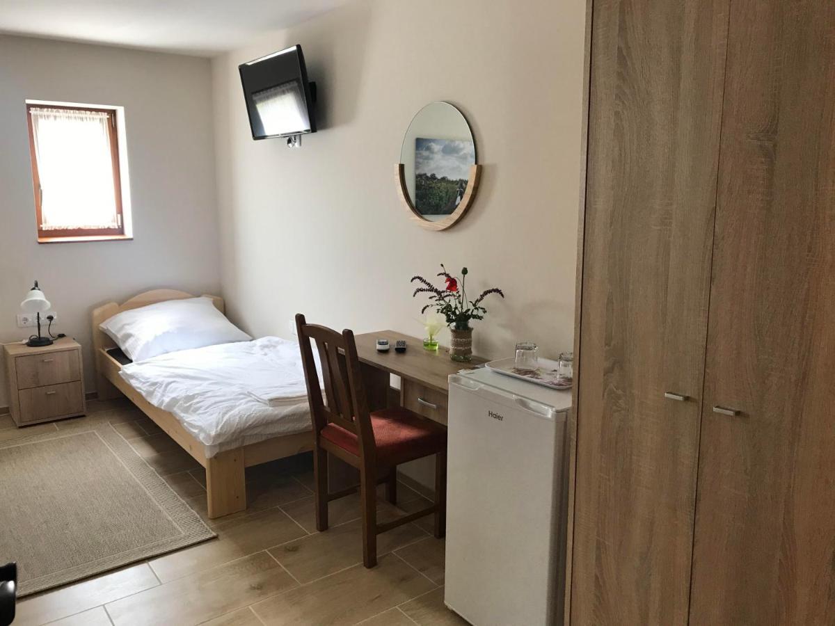 Berger Pince és vendégház Csaszartoltes Extérieur photo