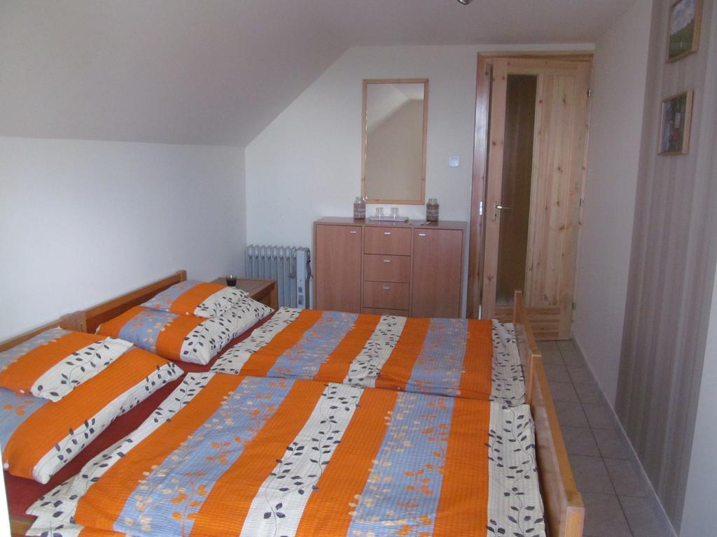 Berger Pince és vendégház Csaszartoltes Extérieur photo